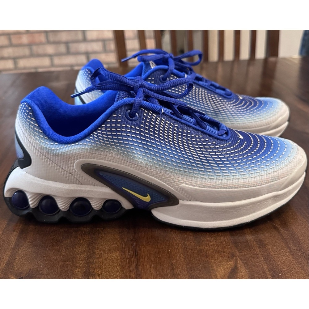 Nike Air Max Dn SE Boys Size 5.5Y Racer Blue/Vibrant Yellow Athletic Shoes
